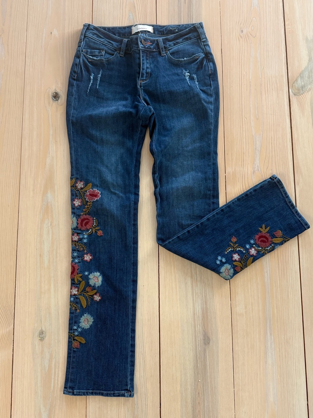 Sundance Magnolia Women's Dark Blue Embroidered Slim Jeans